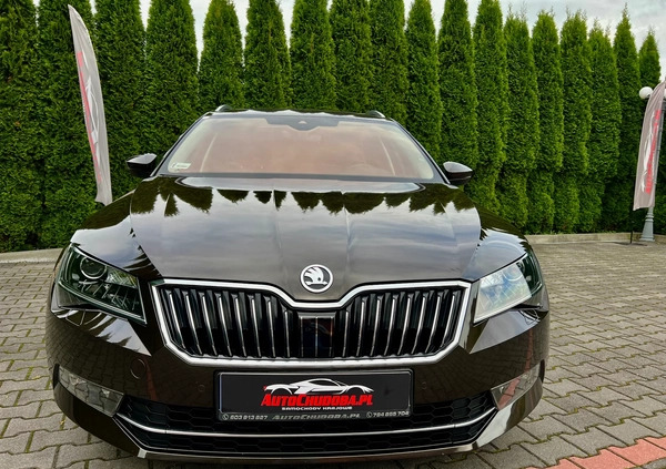 Skoda Superb cena 99700 przebieg: 130017, rok produkcji 2018 z Wieliczka małe 781